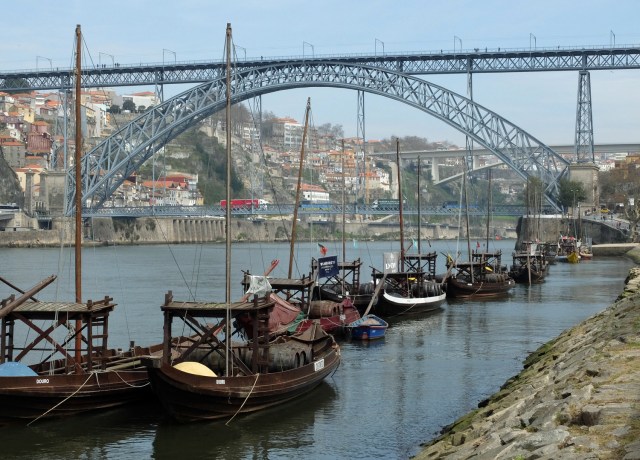 The Luis I bridge from south-west.